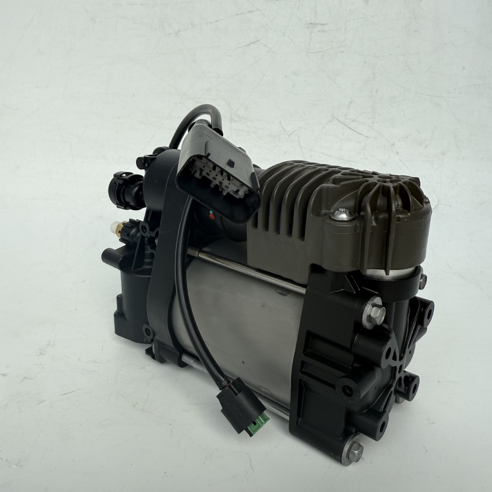 Antykorozyjny, komfortowy, dop – Shock Pump Suspension recenzja i cena